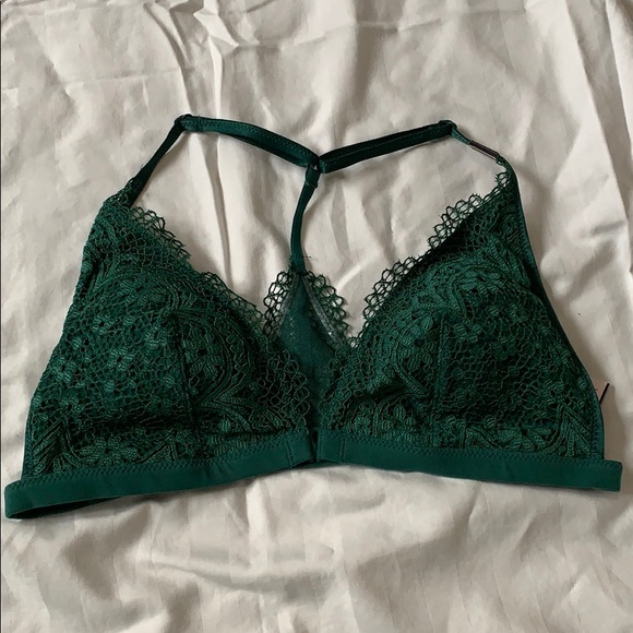 VS Bralettes - Picture 4 of 6